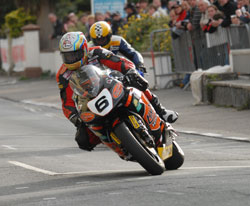Ian Hutchinson during the first practice of TT2007 (Richard Radcliffe)